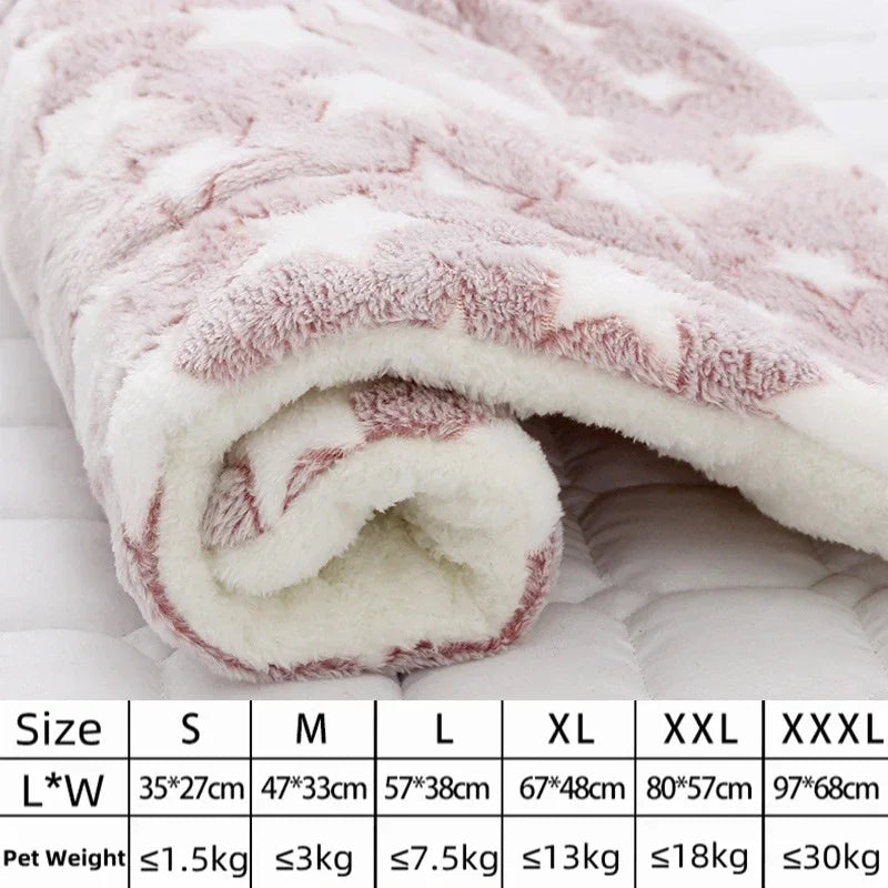 Copertina antinervosismo per gatti
Flannel Pet Mat Dog Bed Cat Bed Thicken Sleeping Mat Dog Blanket Mat For Puppy Kitten Pet Dog Bed for Small Large Dogs Pet Rug