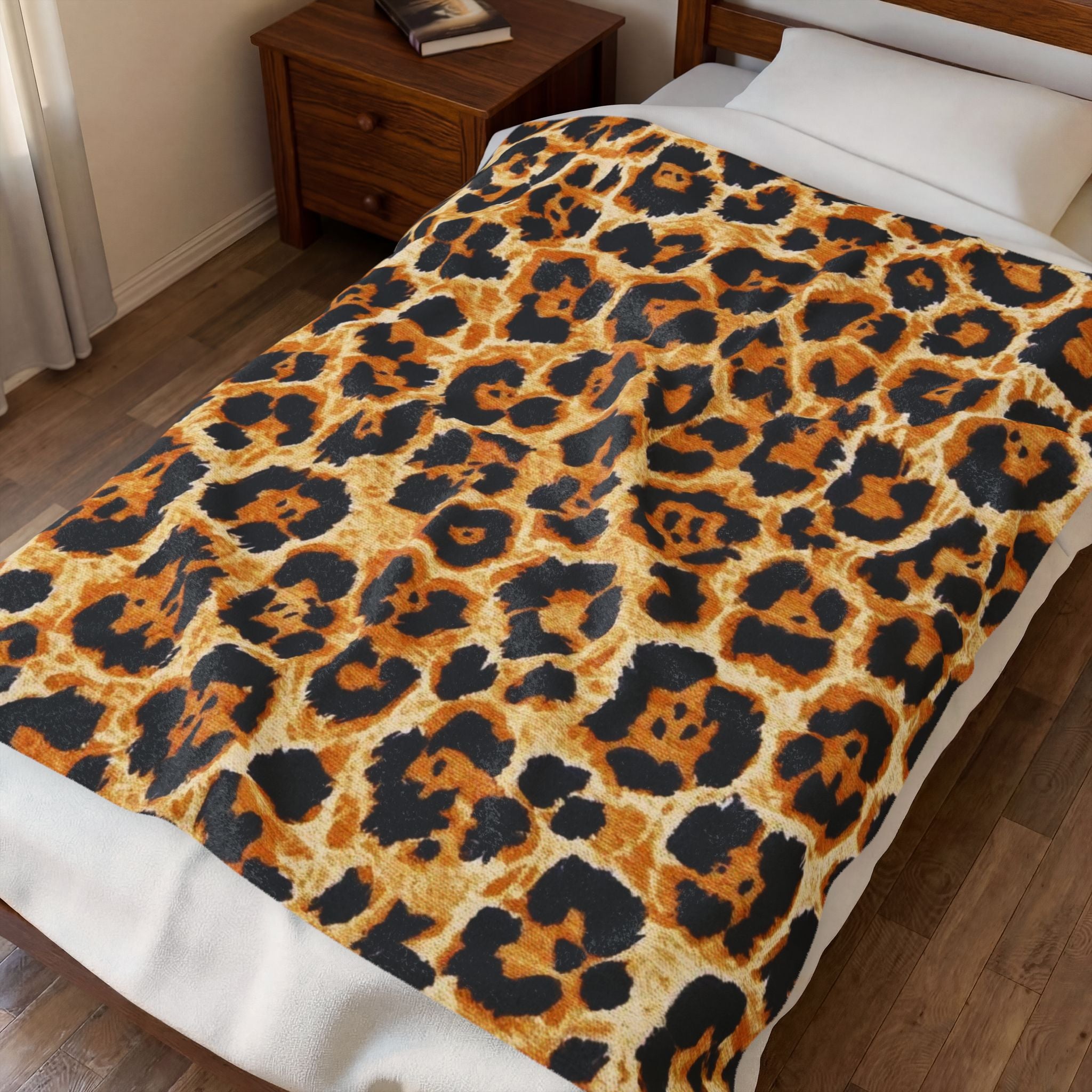 Leopard Print Velveteen Plush Blanket — Cozy Animal Print Throw for Home & Travel