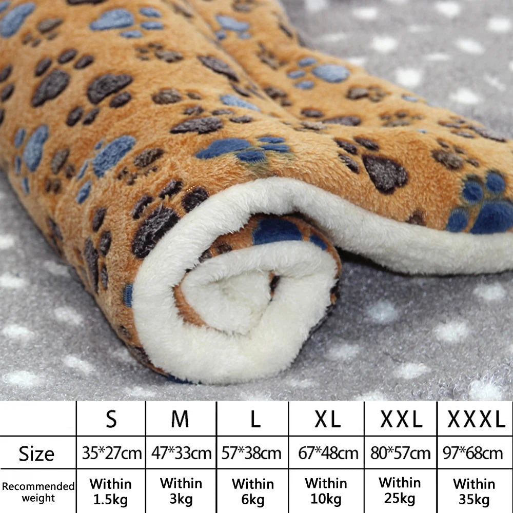Copertina antinervosismo per gatti 
Flannel Pet Mat Dog Bed Cat Bed Thicken Sleeping Mat Dog Blanket Mat For Puppy Kitten Pet Dog Bed for Small Large Dogs Pet Rug